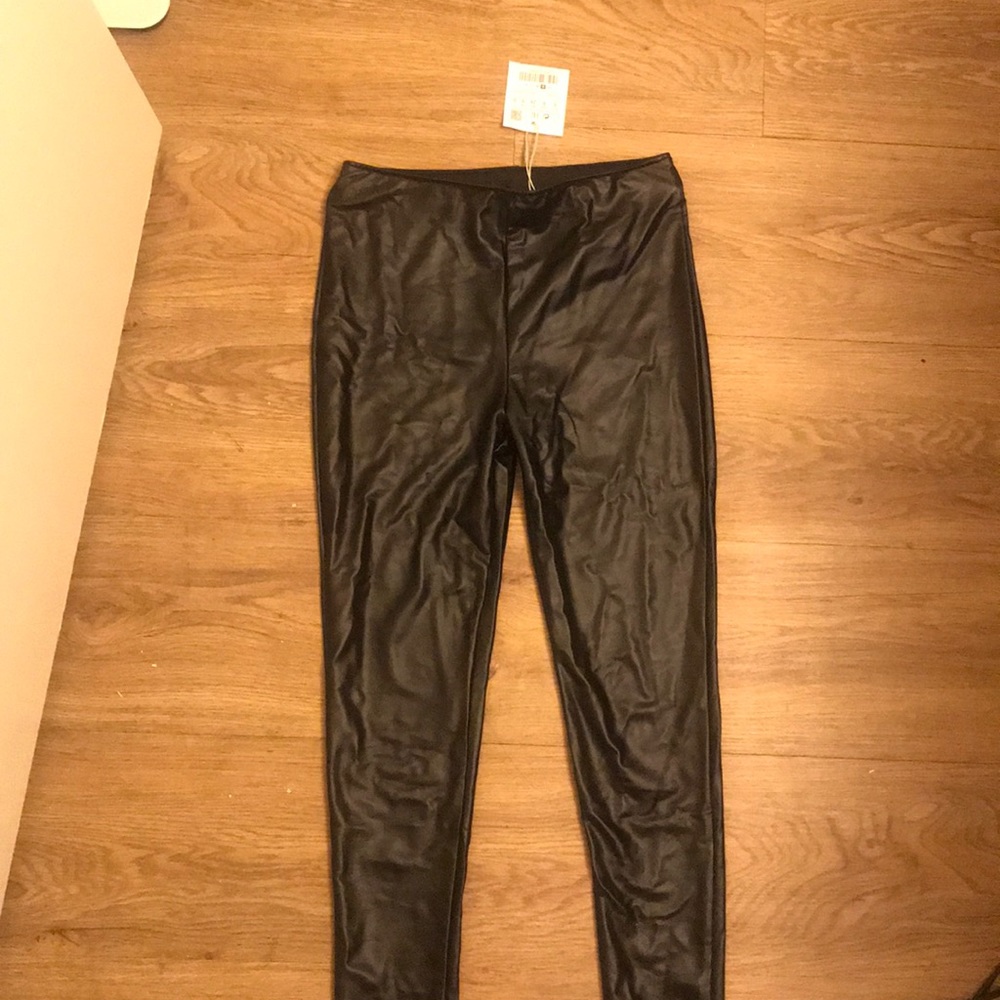Leather leggings